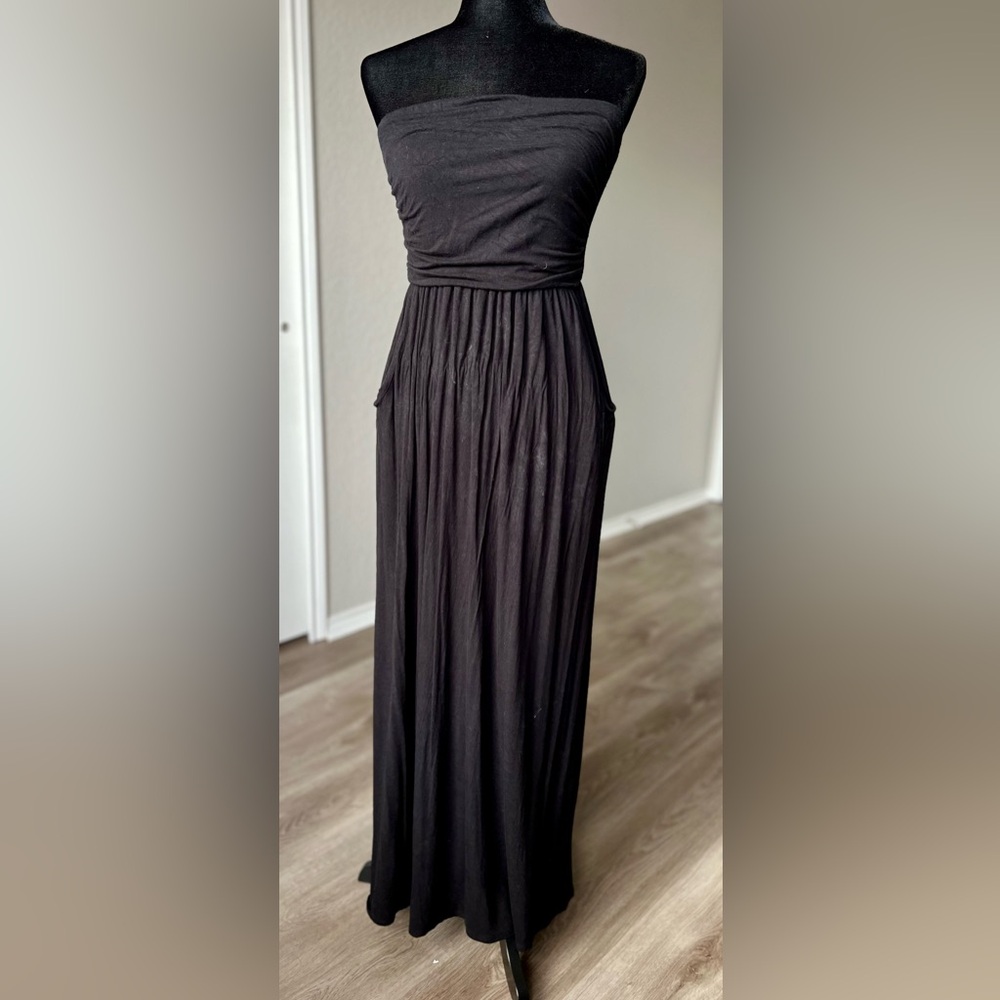 Emerald Elegant Black Strapless Dress